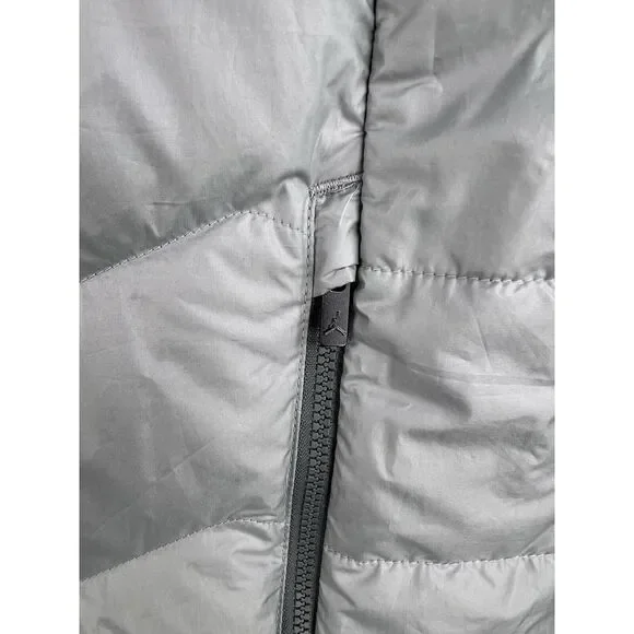 Men's Medium Jordan 550 Fill Down Vest‎ Gray Full Zip 682805 012 Zip Pockets